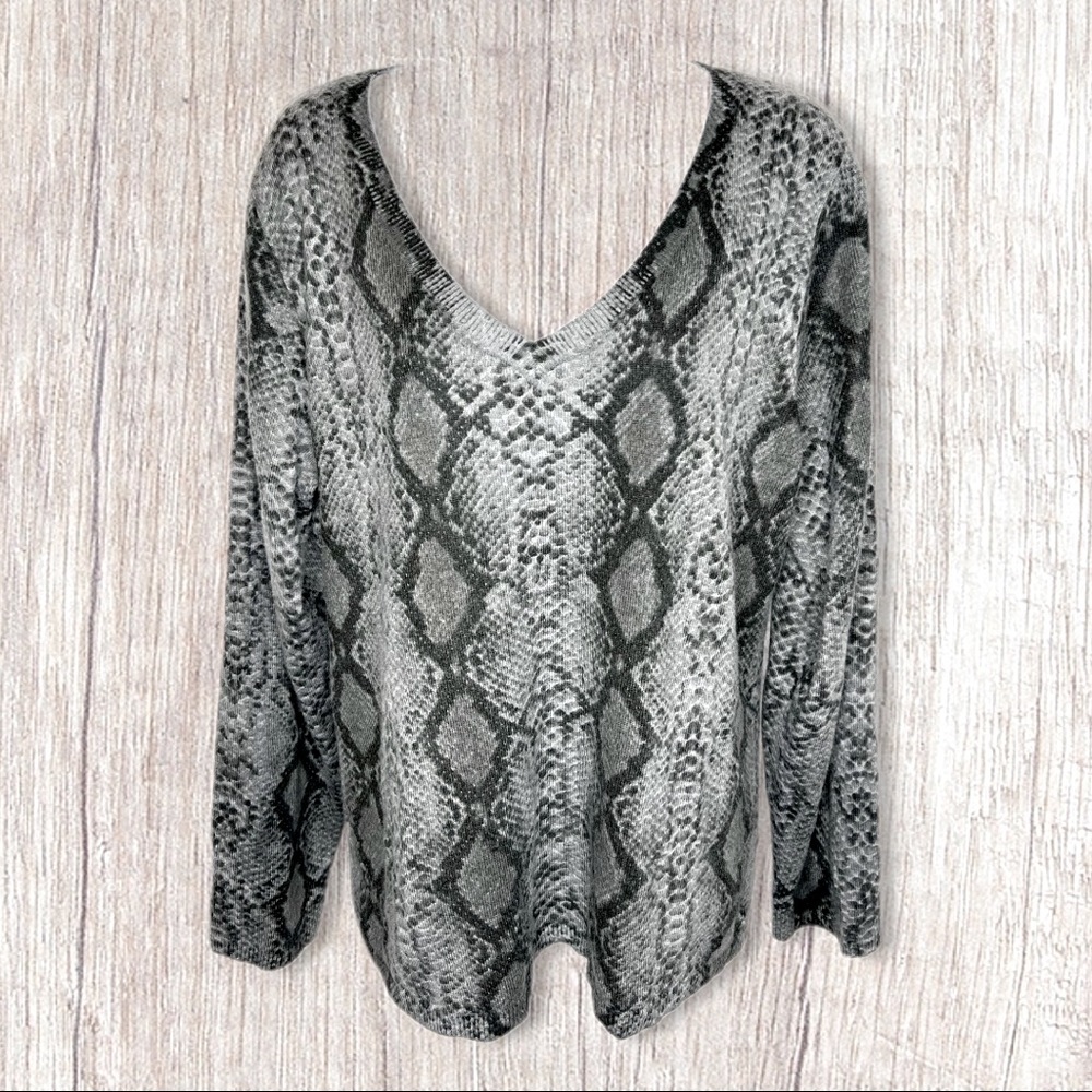 Josephine Chaus Snake Print Sweater Size XXL
